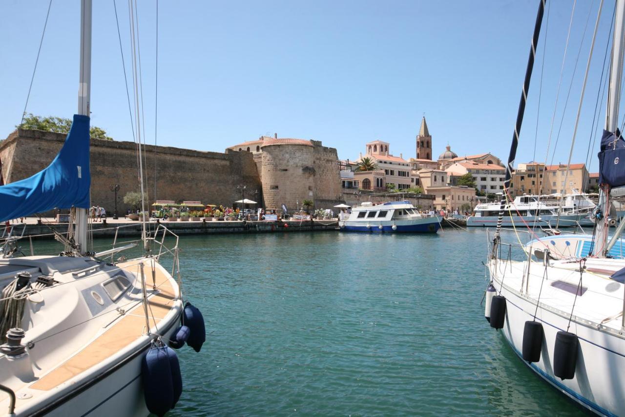 Piper'S Boat Hotell Alghero Exteriör bild